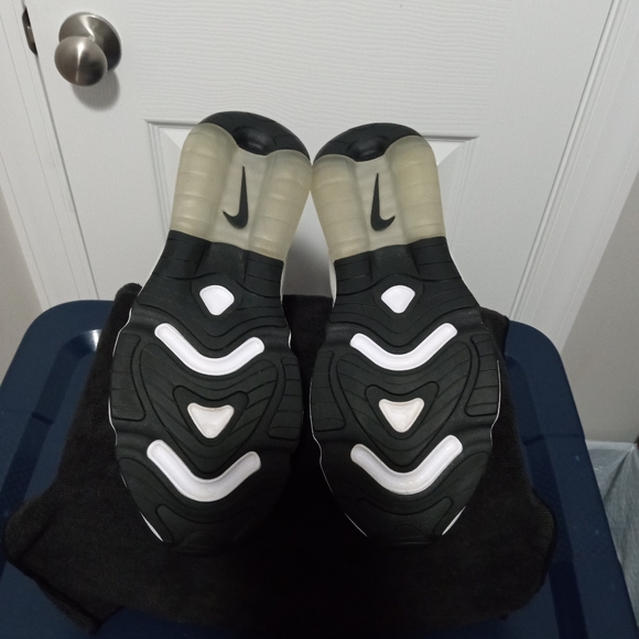 Nike Air Max 200 Metallic Gold Men's size 11 - Picture 8 of 8